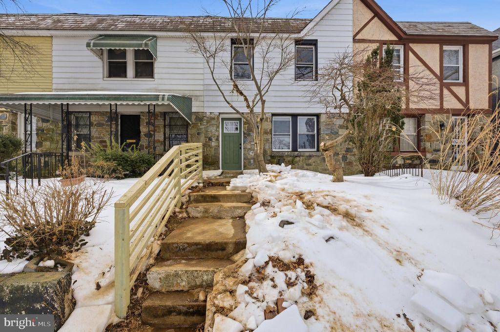 Photo of 5410 Narcissus Avenue, BALTIMORE, MD 21215 (MLS # MDBA2203056)