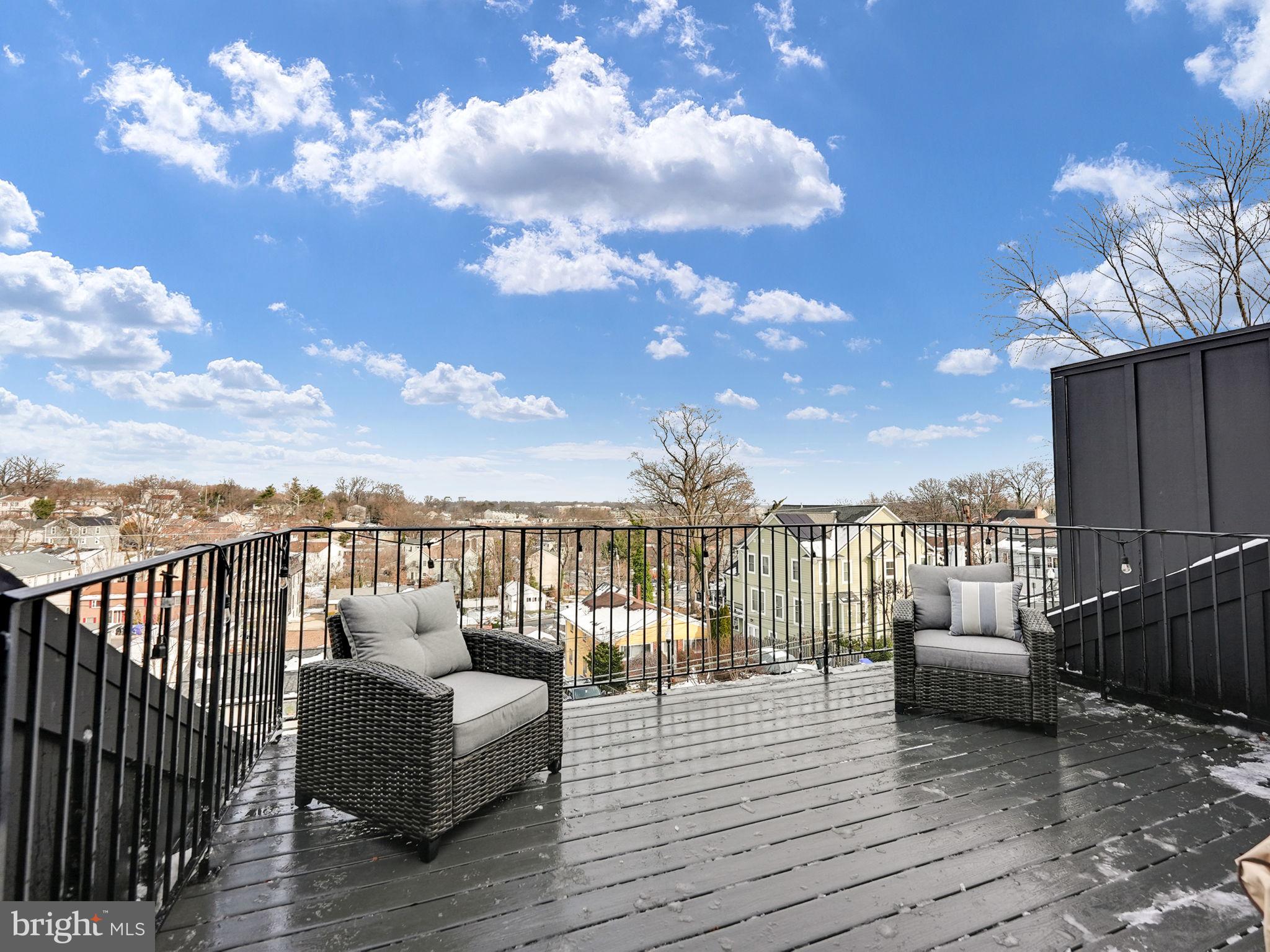 DOUGLAS PARK - Residential