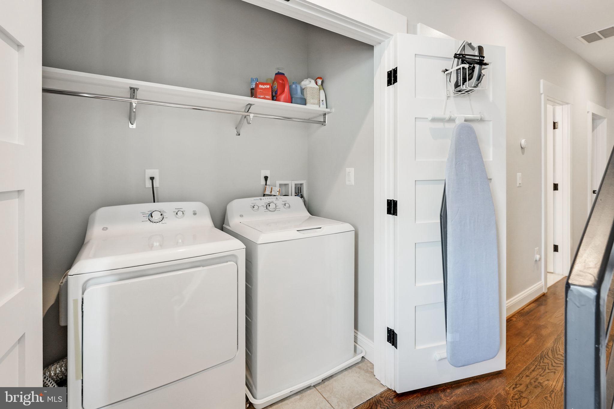 DOUGLAS PARK - Residential