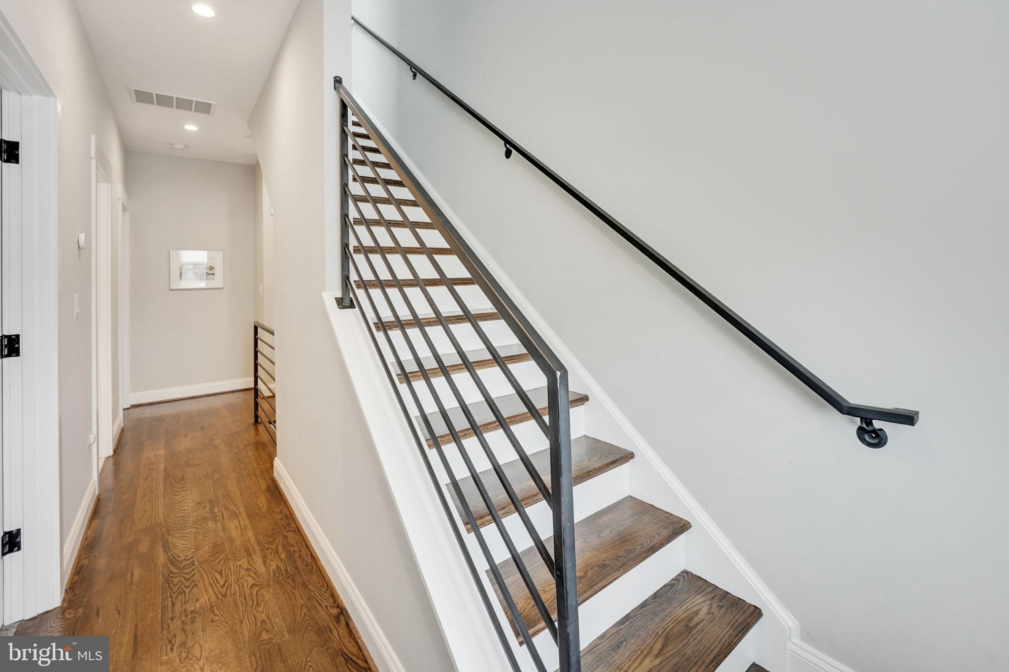 DOUGLAS PARK - Residential