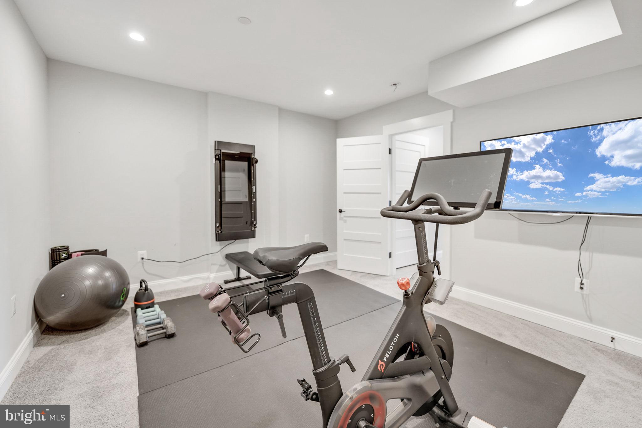 DOUGLAS PARK - Residential