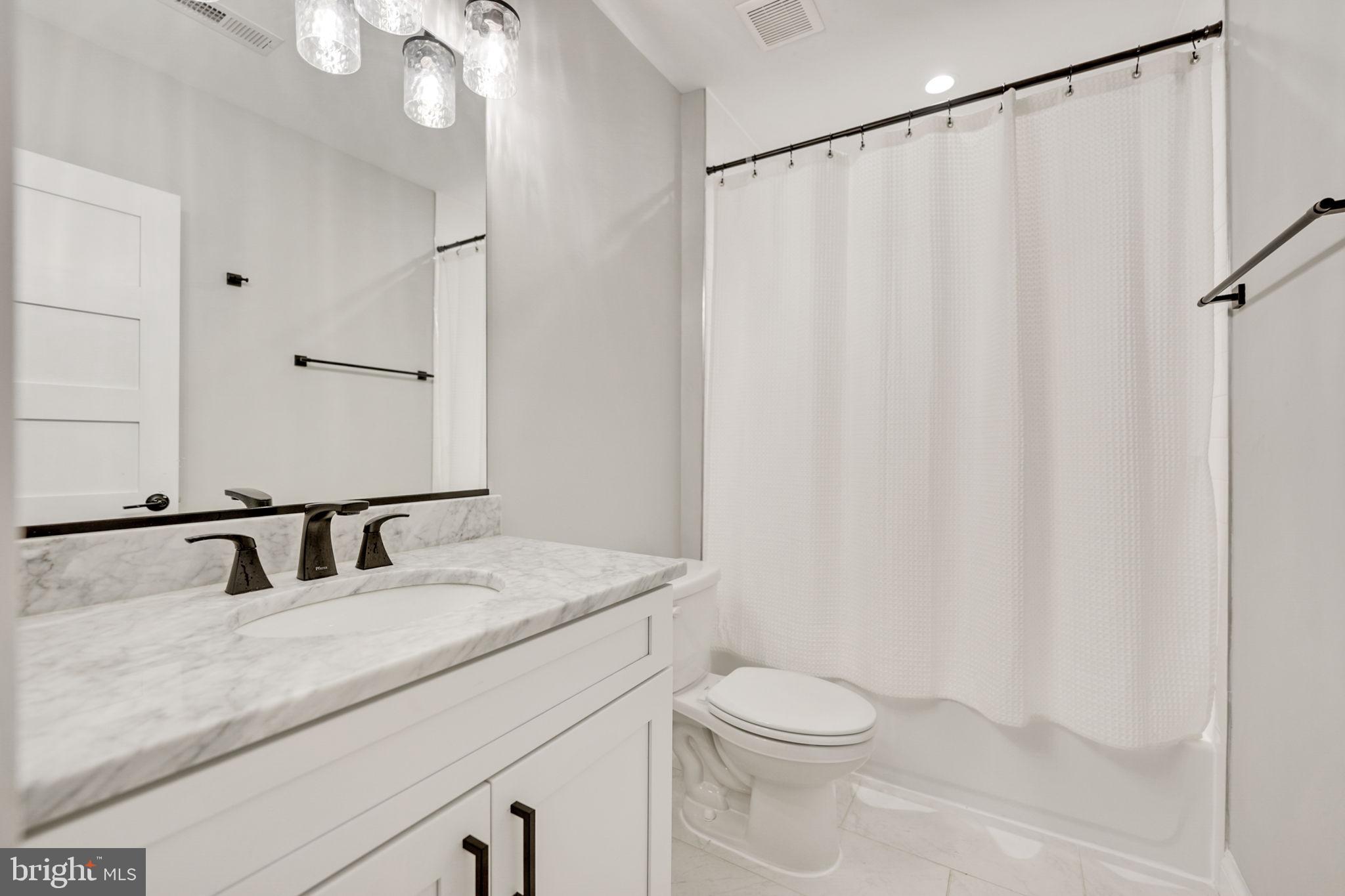 DOUGLAS PARK - Residential