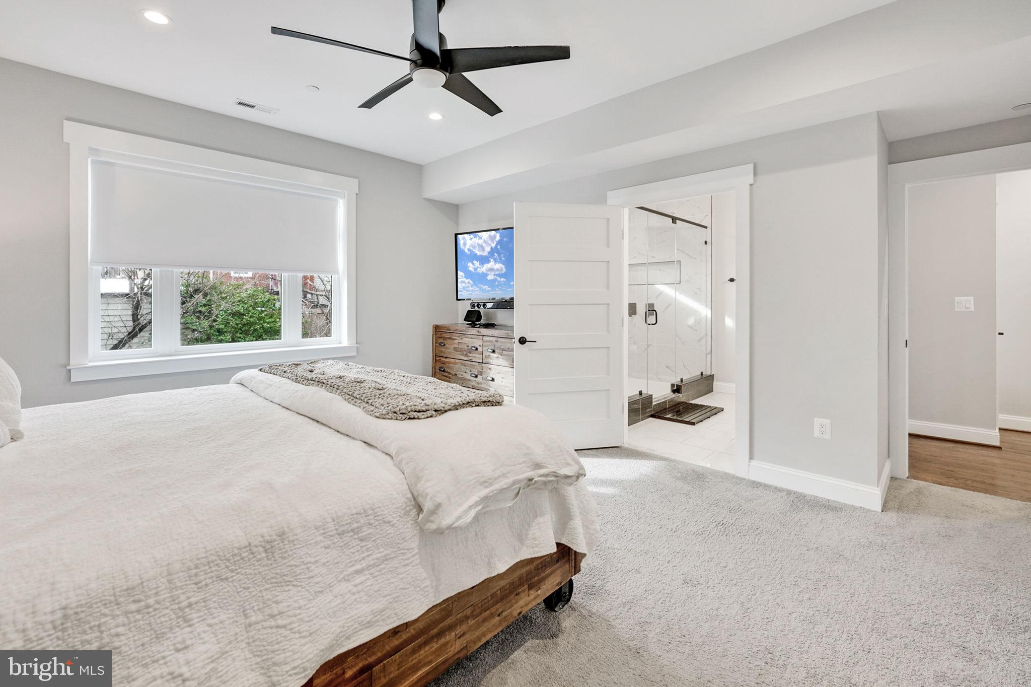 DOUGLAS PARK - Residential