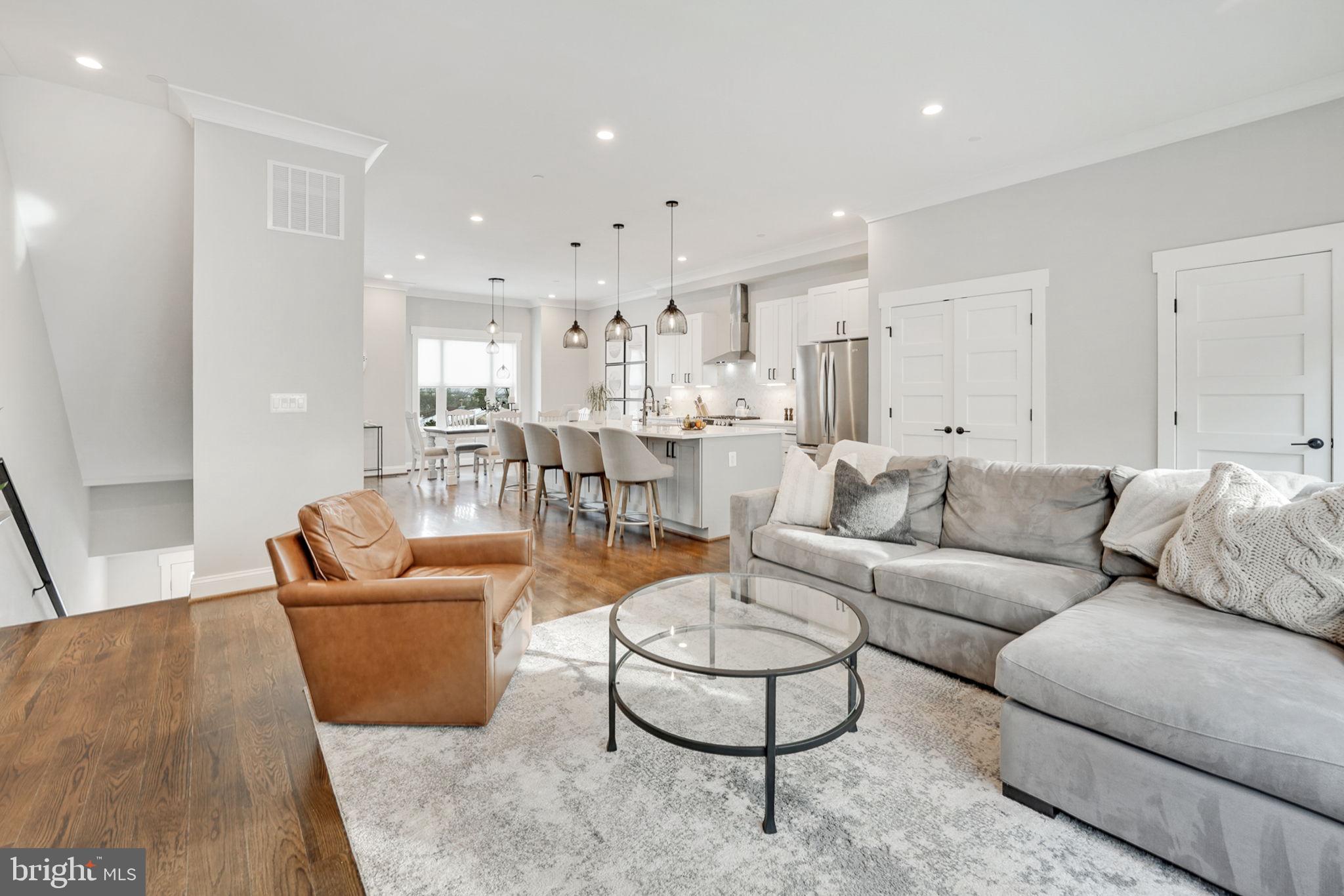 DOUGLAS PARK - Residential