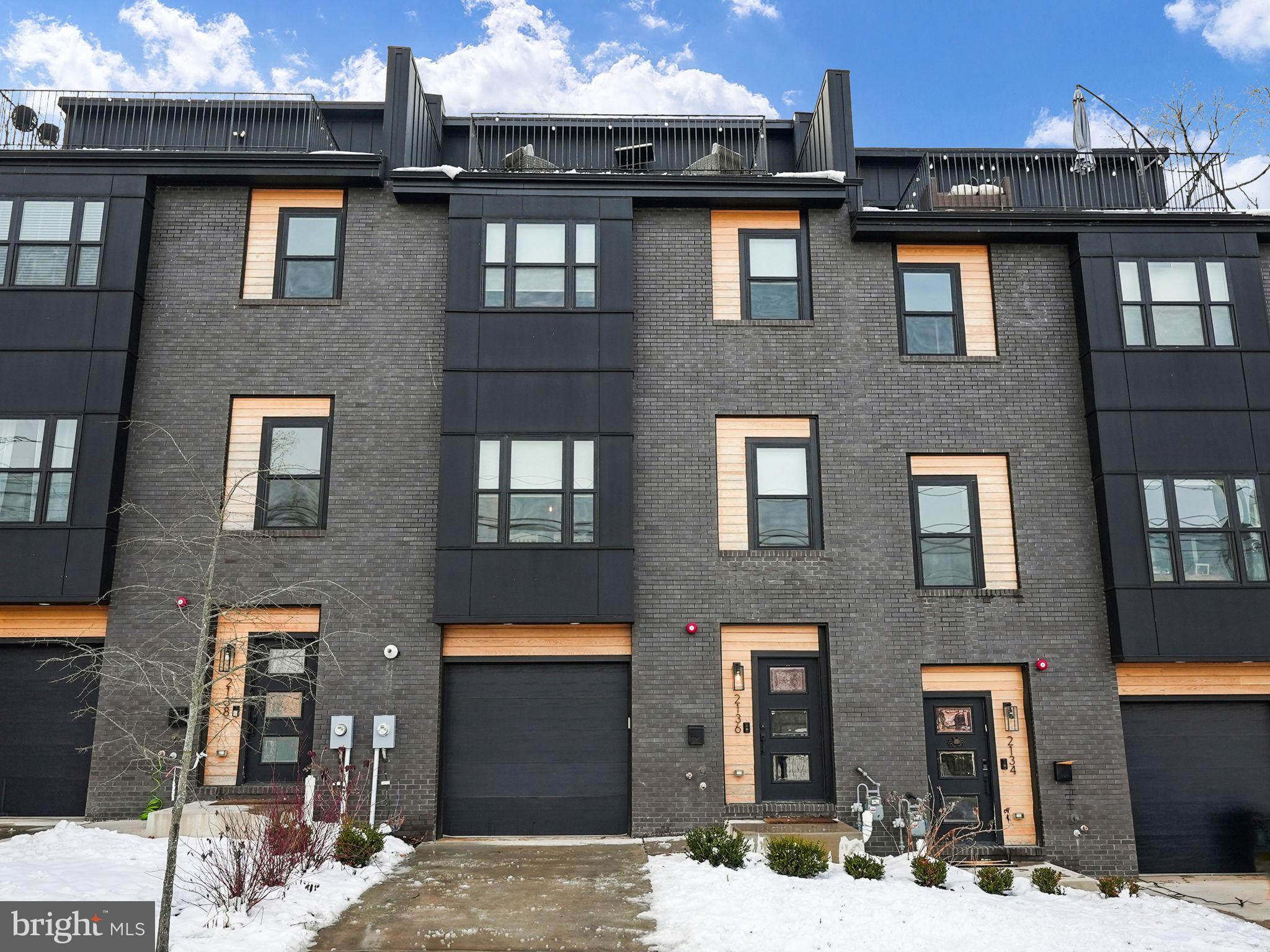 DOUGLAS PARK - Residential