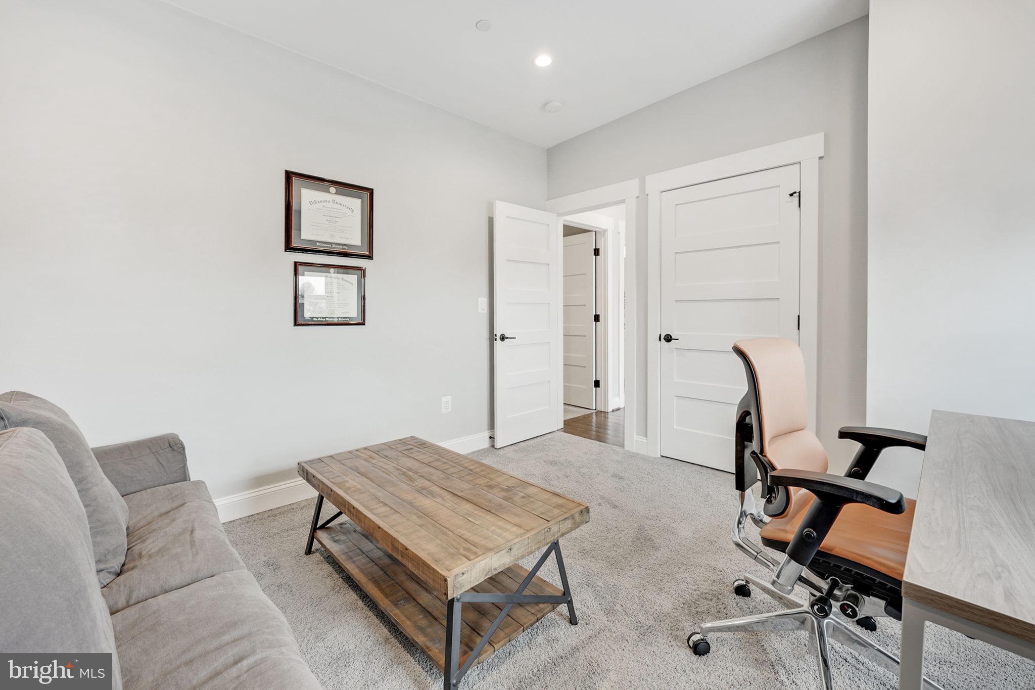 DOUGLAS PARK - Residential