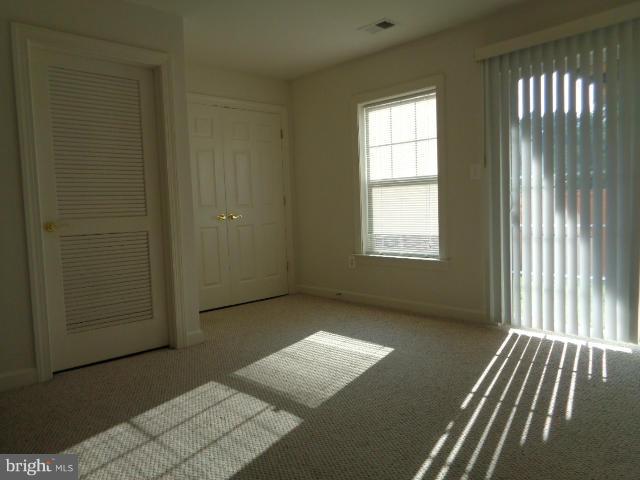 BLOOMS MILL - Residential Lease