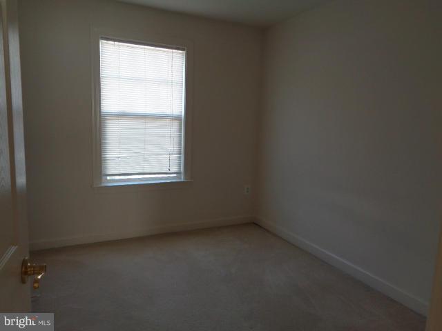 BLOOMS MILL - Residential Lease