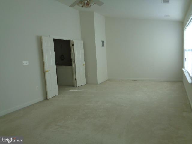 BLOOMS MILL - Residential Lease