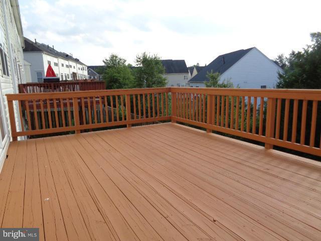 BLOOMS MILL - Residential Lease