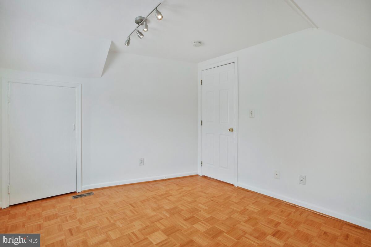 FERNDALE FARMS - Residential