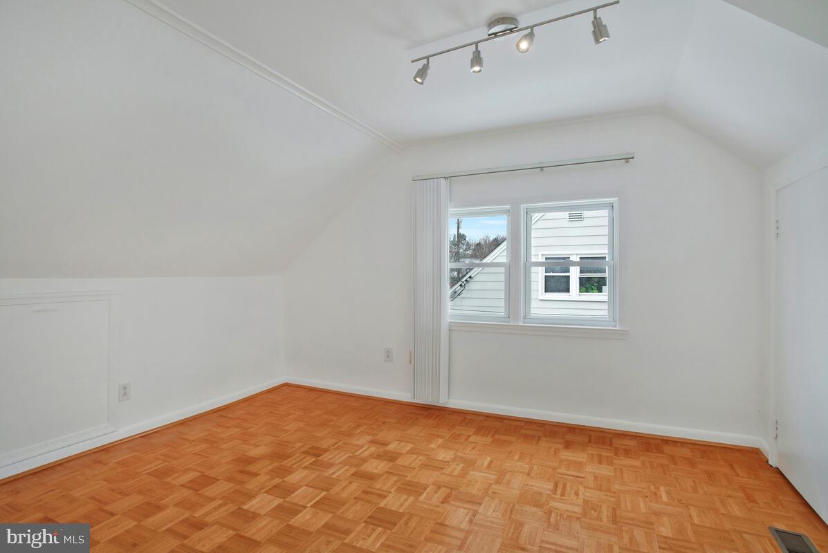 FERNDALE FARMS - Residential