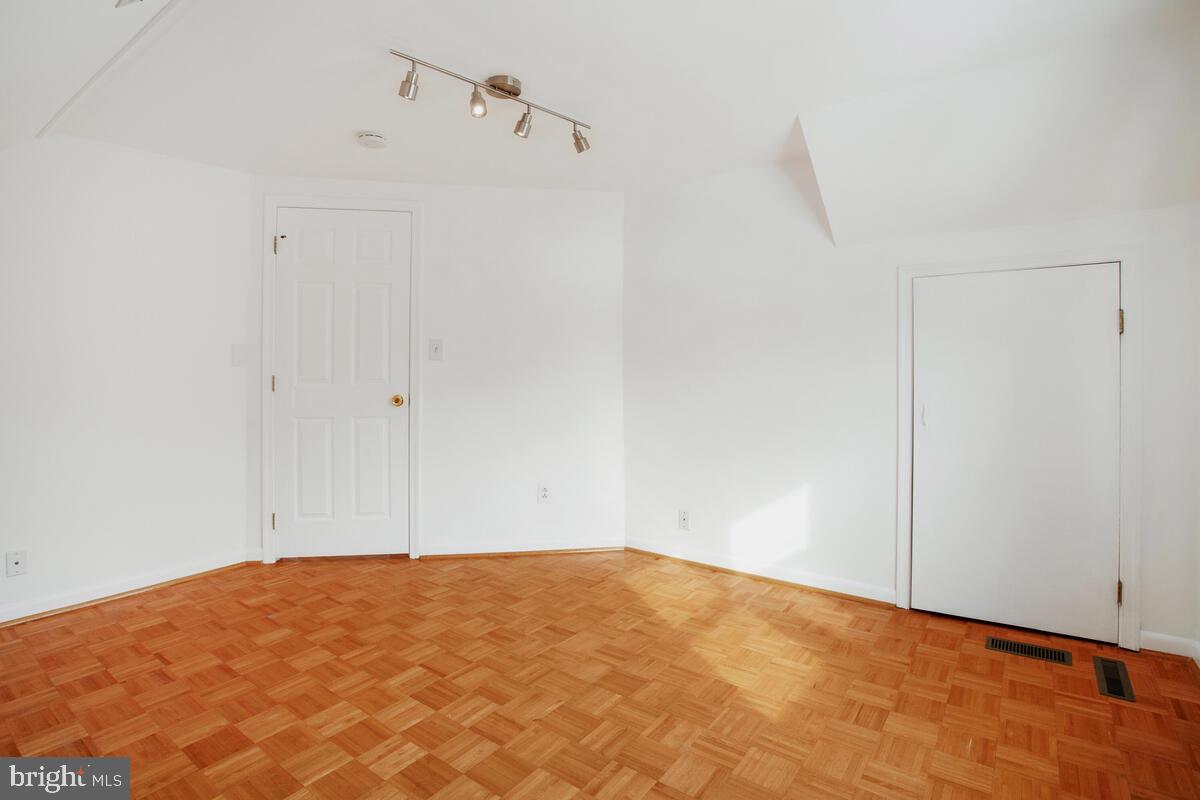 FERNDALE FARMS - Residential