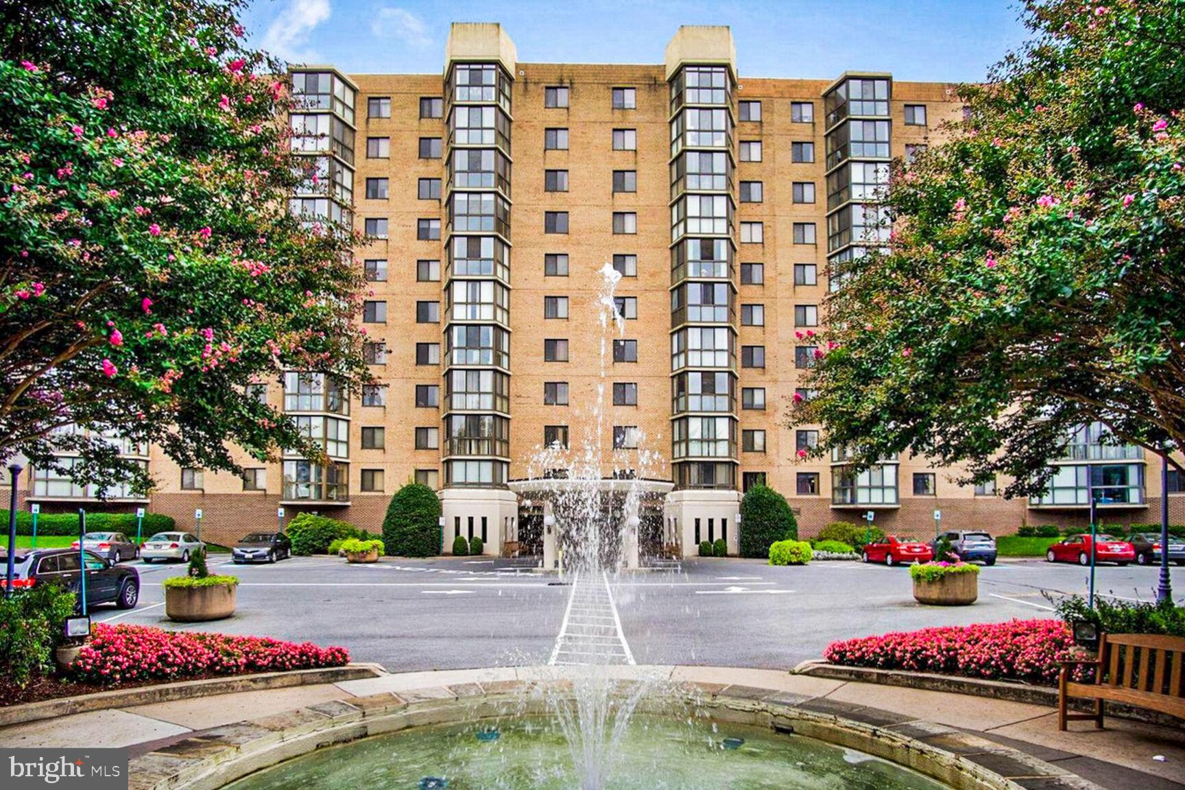 LEISURE WORLD - Residential