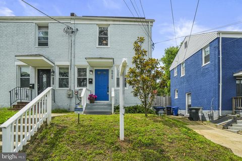 5449 B STREET SE WASHINGTON DC 20019