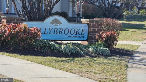 3039 PATRICK HENRY DRIVE 102 FALLS CHURCH VA 22044