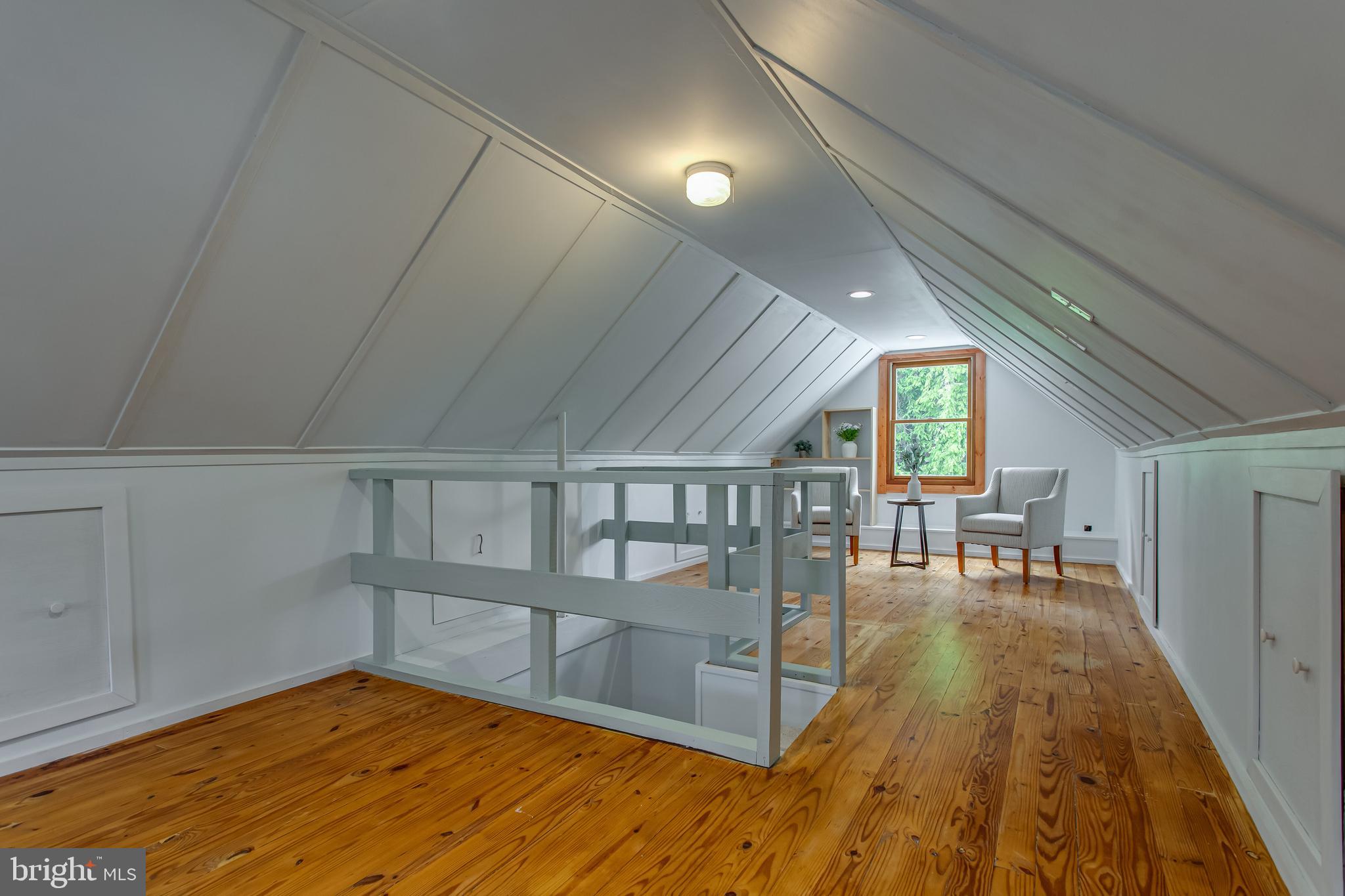 COVE POINT - Residential