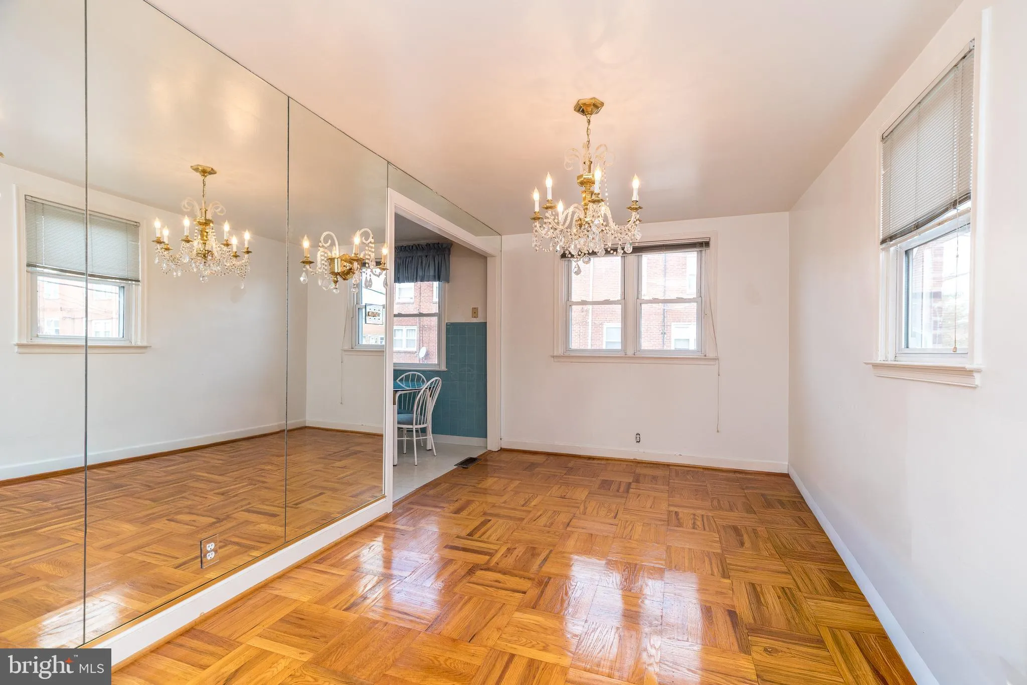 Philadelphia, Pennsylvania 19149, United States, 3 Bedrooms Bedrooms, ,2 BathroomsBathrooms,Residential,Pending,237358