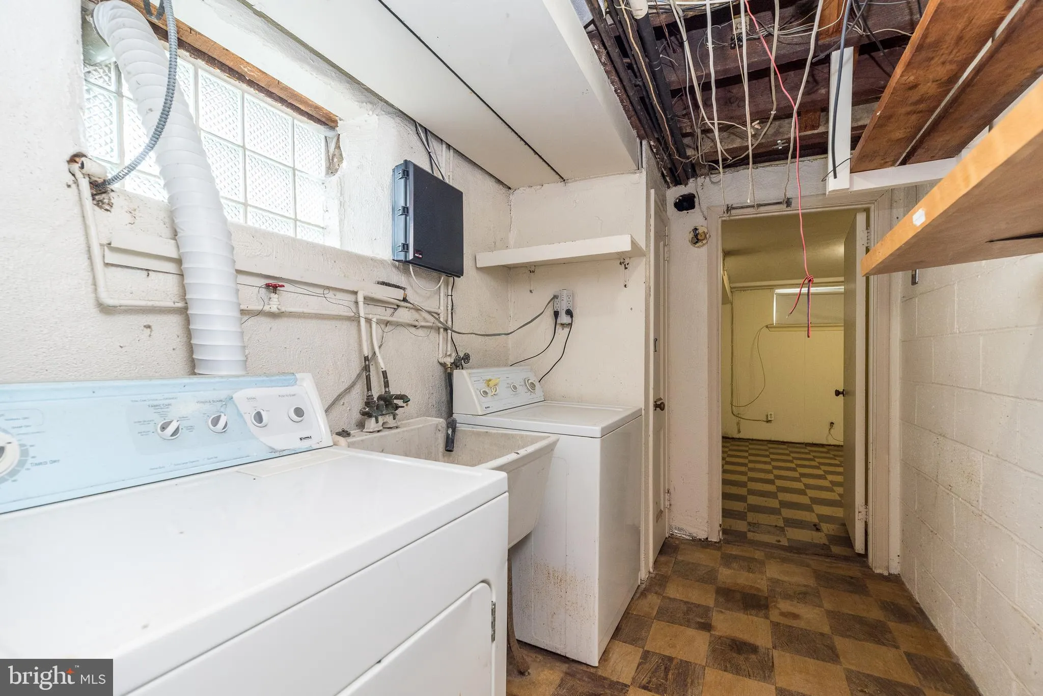 Philadelphia, Pennsylvania 19149, United States, 3 Bedrooms Bedrooms, ,2 BathroomsBathrooms,Residential,Pending,237358