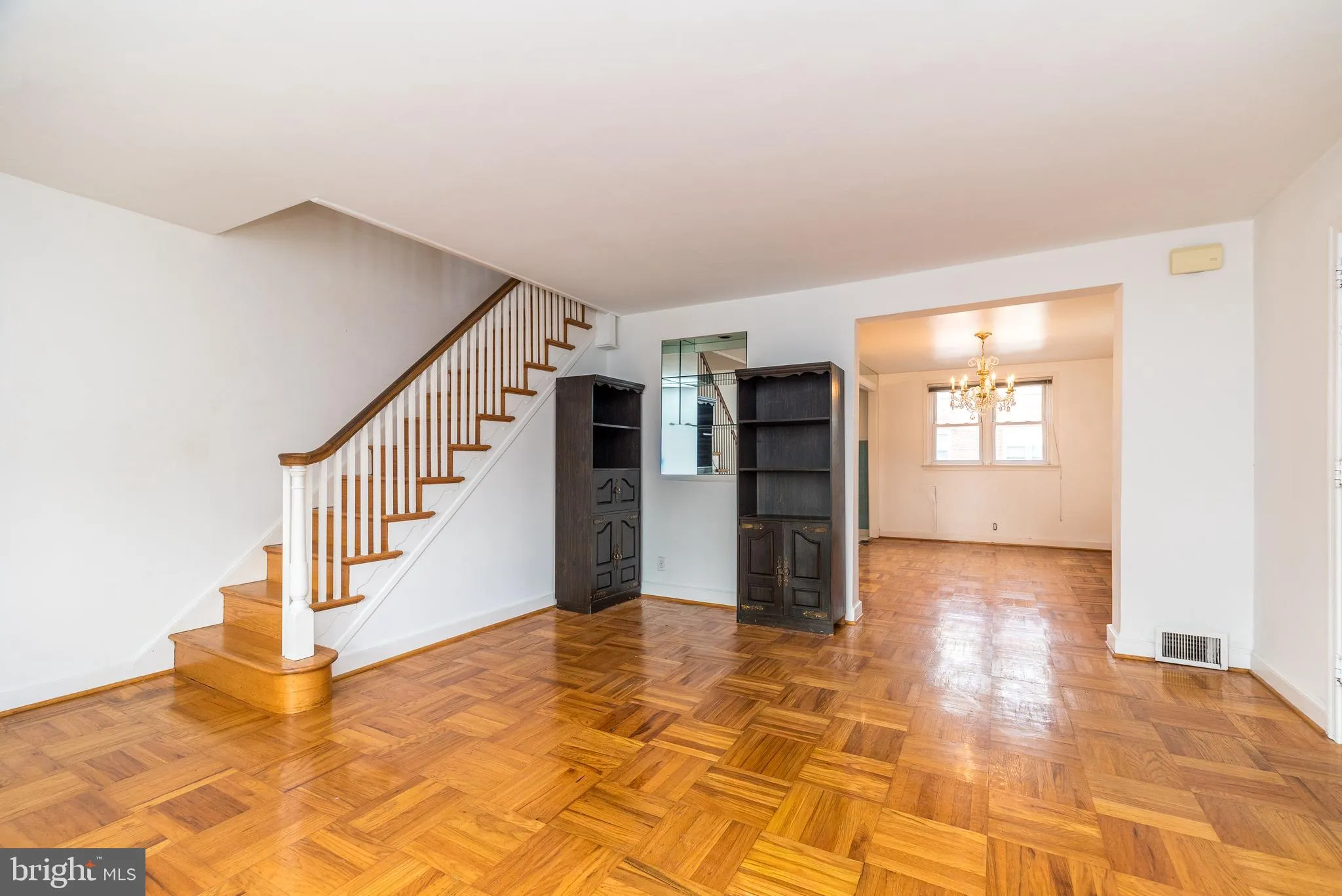 Philadelphia, Pennsylvania 19149, United States, 3 Bedrooms Bedrooms, ,2 BathroomsBathrooms,Residential,Pending,237358