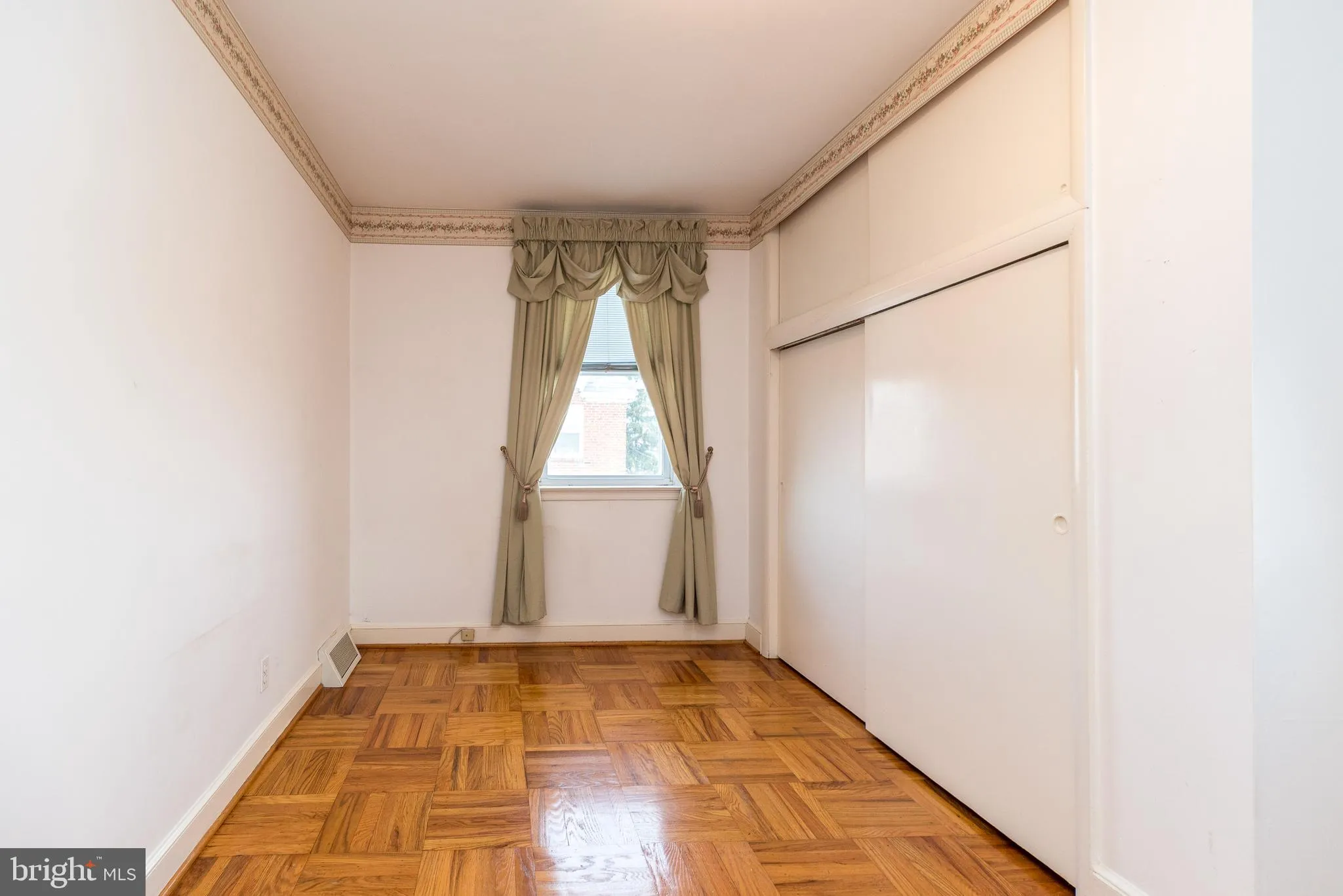 Philadelphia, Pennsylvania 19149, United States, 3 Bedrooms Bedrooms, ,2 BathroomsBathrooms,Residential,Pending,237358