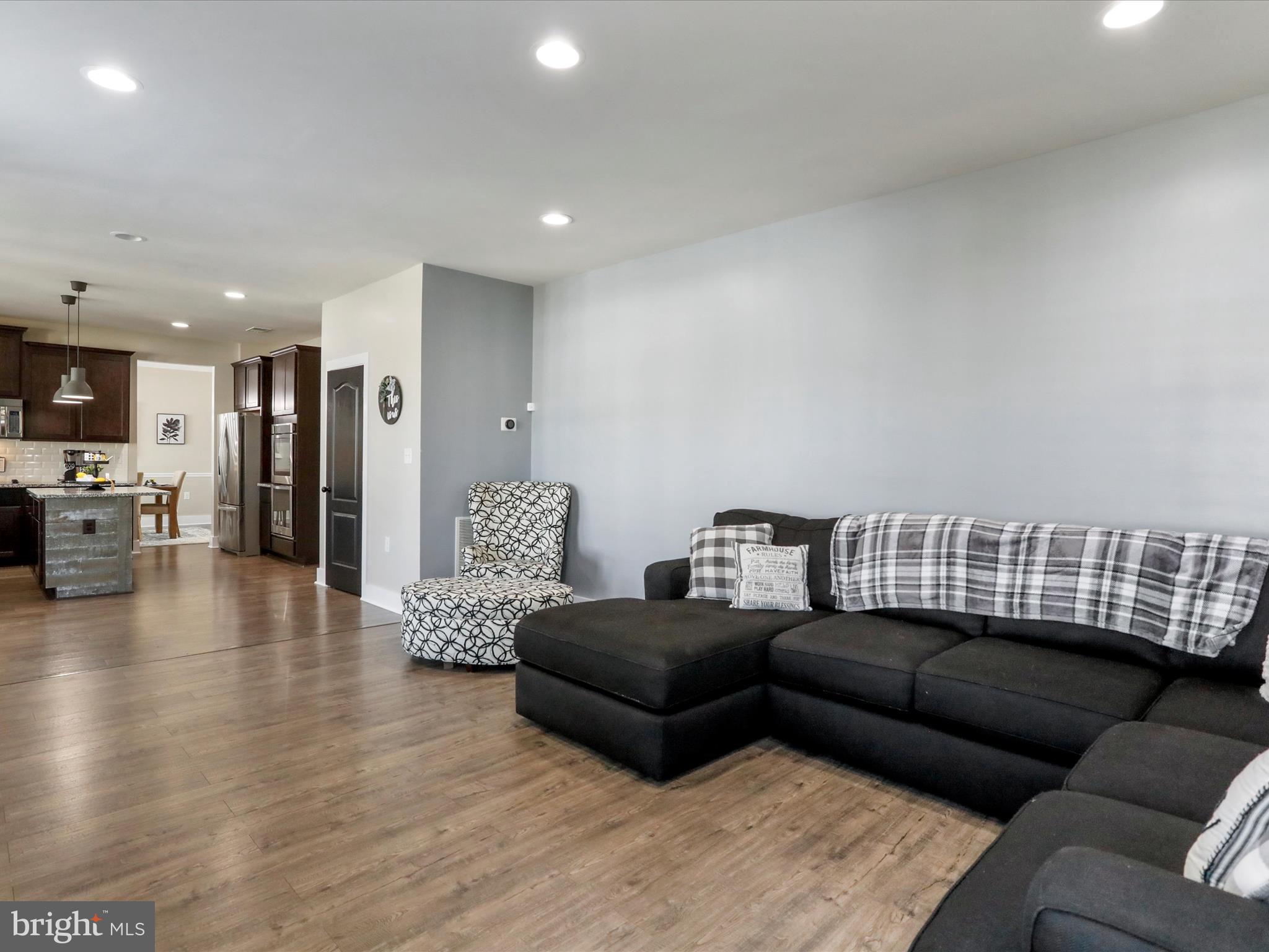 SPRINGDALE FARM - Residential