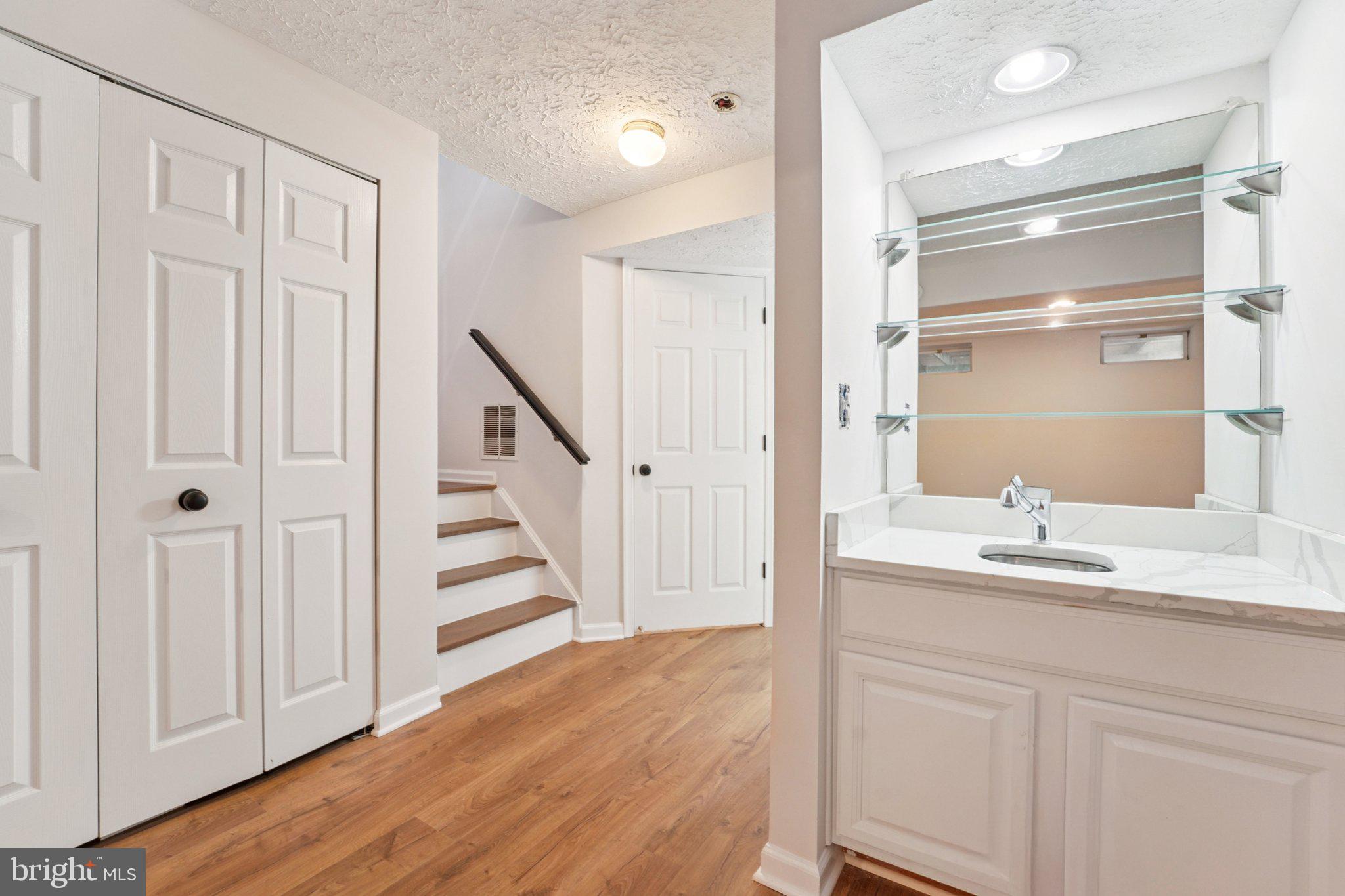 VILLAGE OF SILVER HALL - Residential