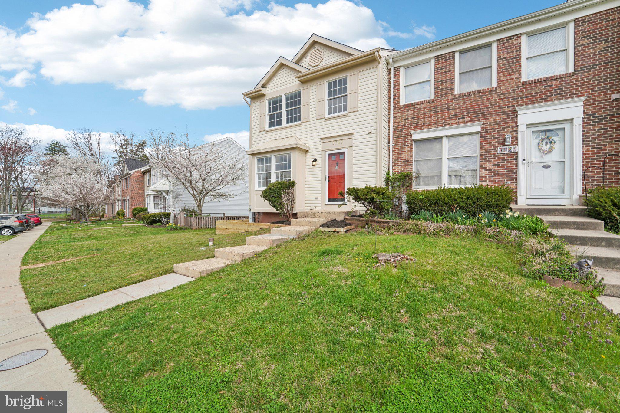 VILLAGE OF SILVER HALL - Residential