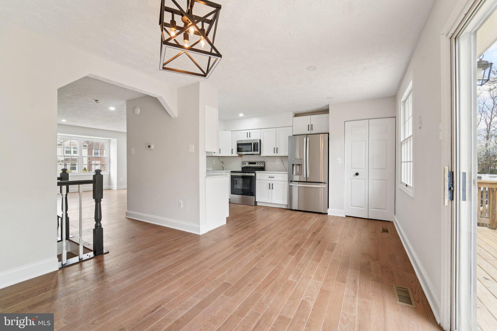 VILLAGE OF SILVER HALL - Residential