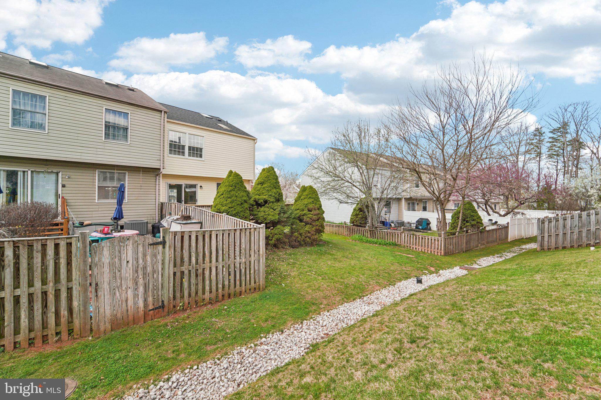 VILLAGE OF SILVER HALL - Residential