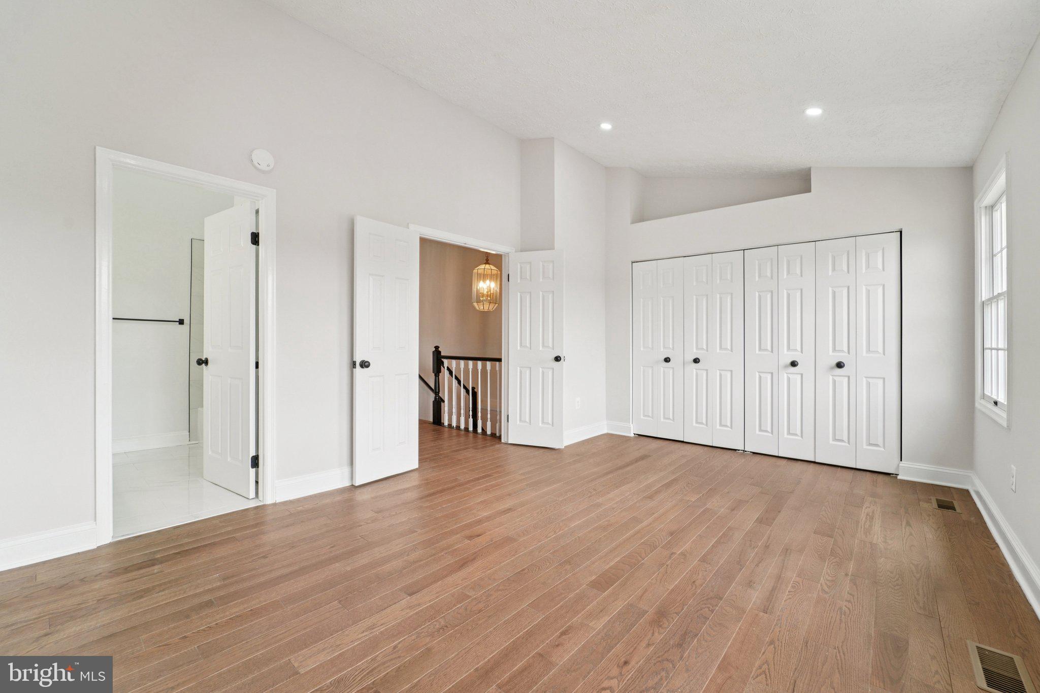 VILLAGE OF SILVER HALL - Residential