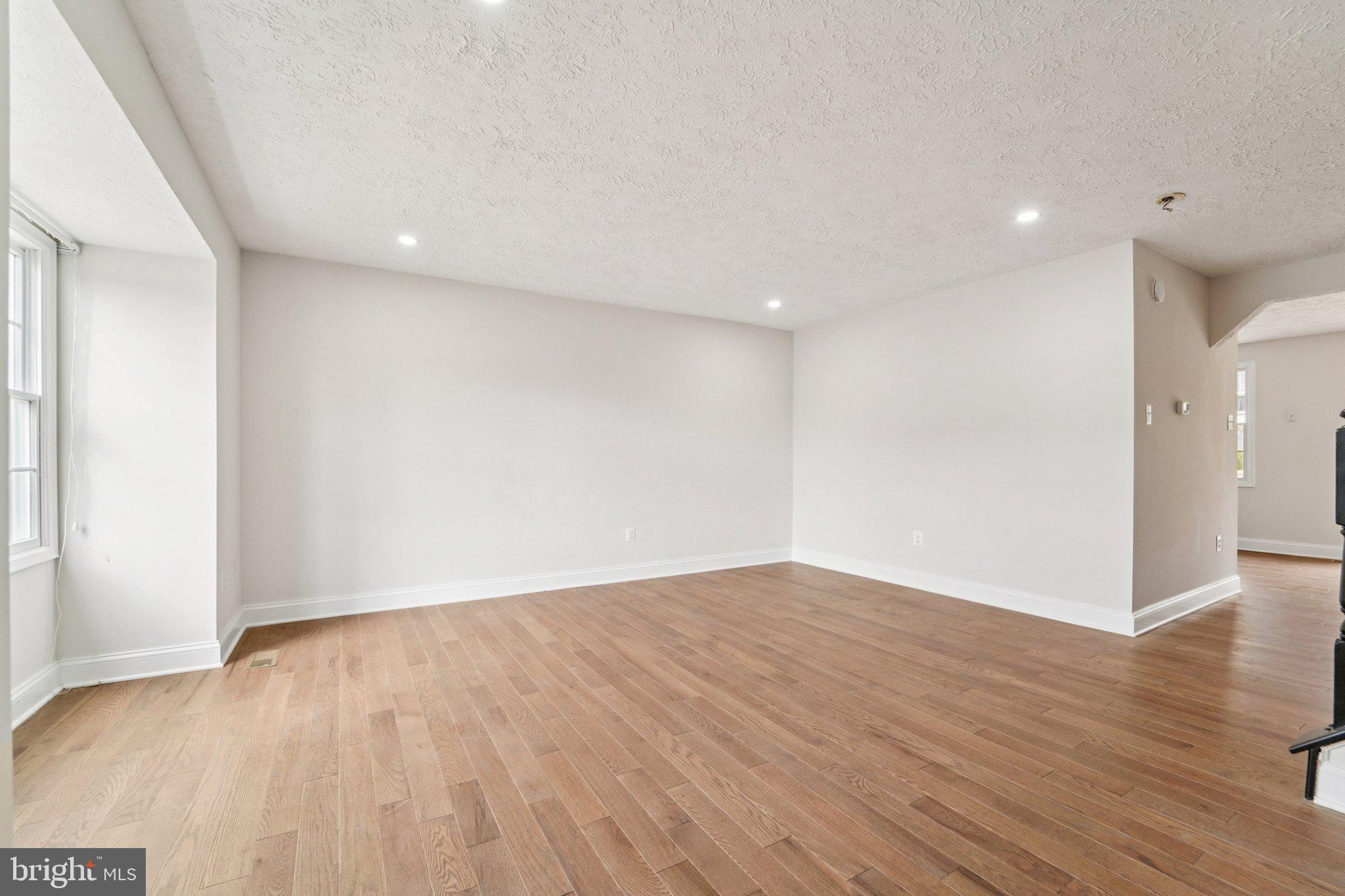 VILLAGE OF SILVER HALL - Residential