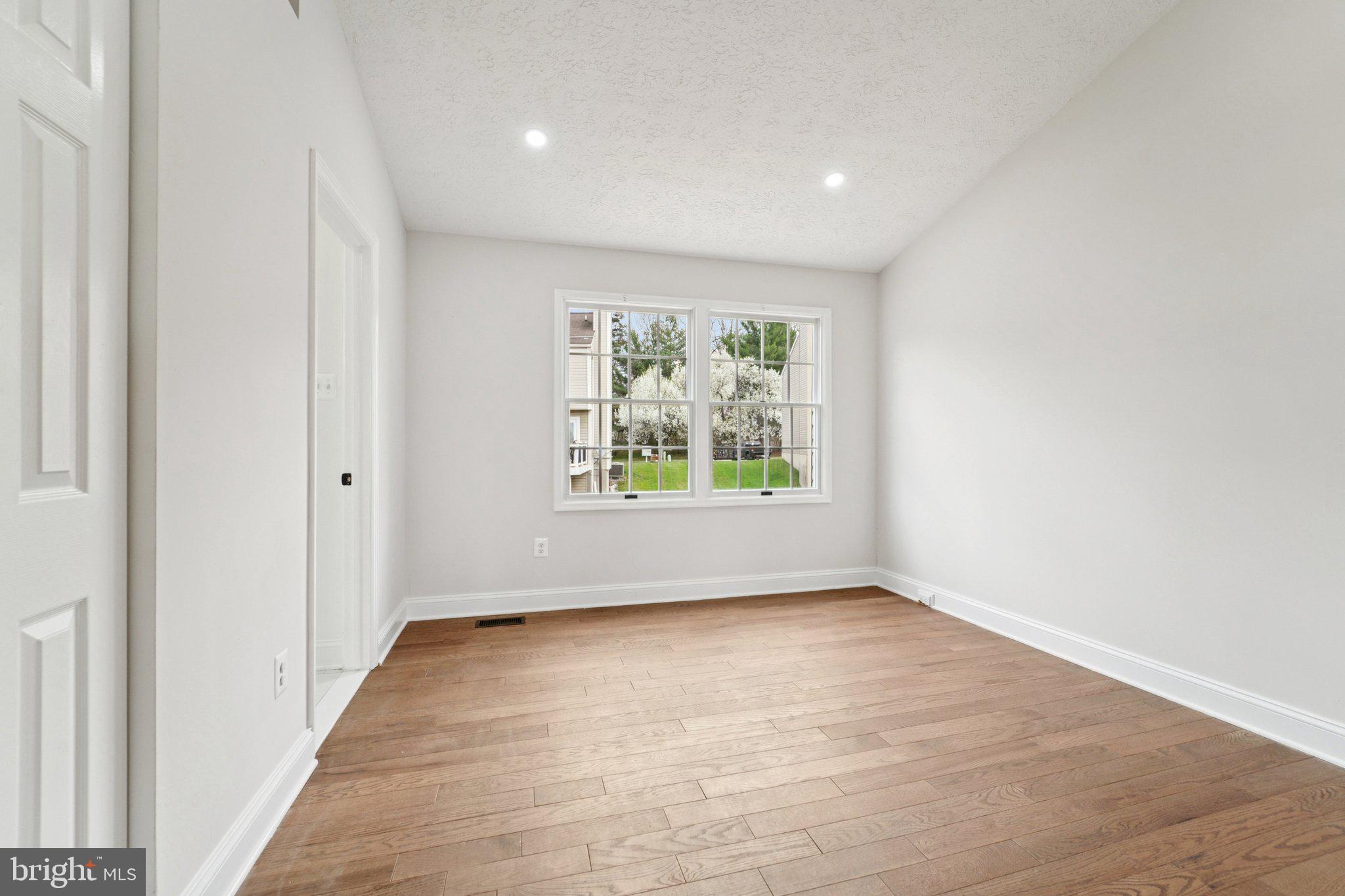 VILLAGE OF SILVER HALL - Residential