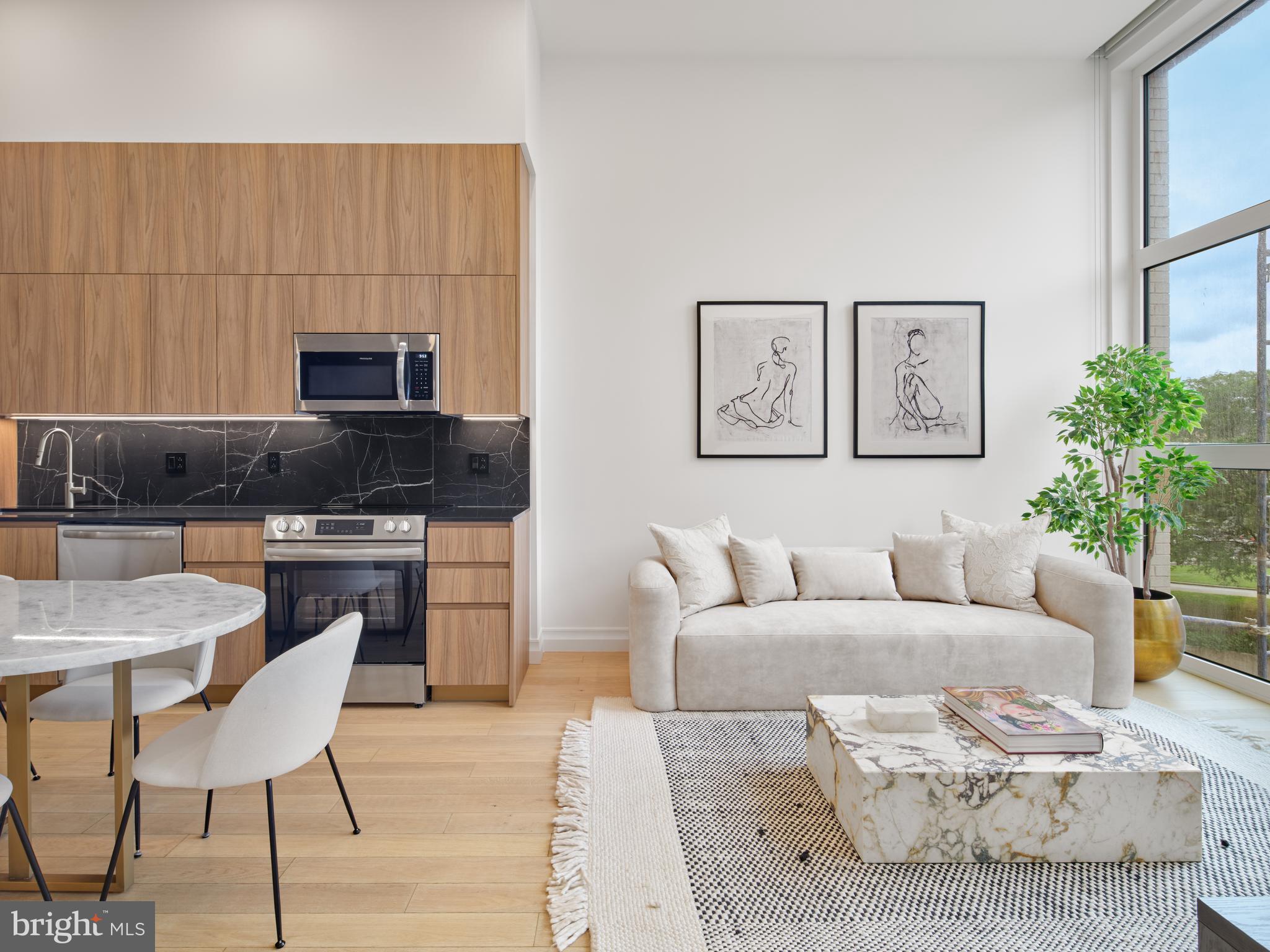 CENTER CITY - Residential Lease