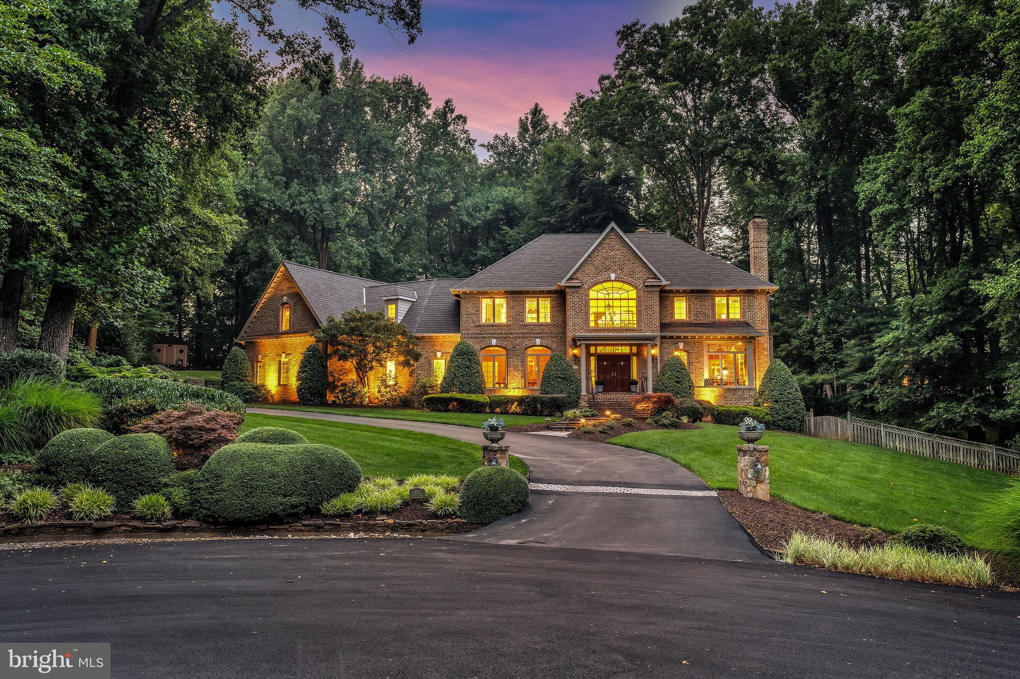 SENECA KNOLL - Residential