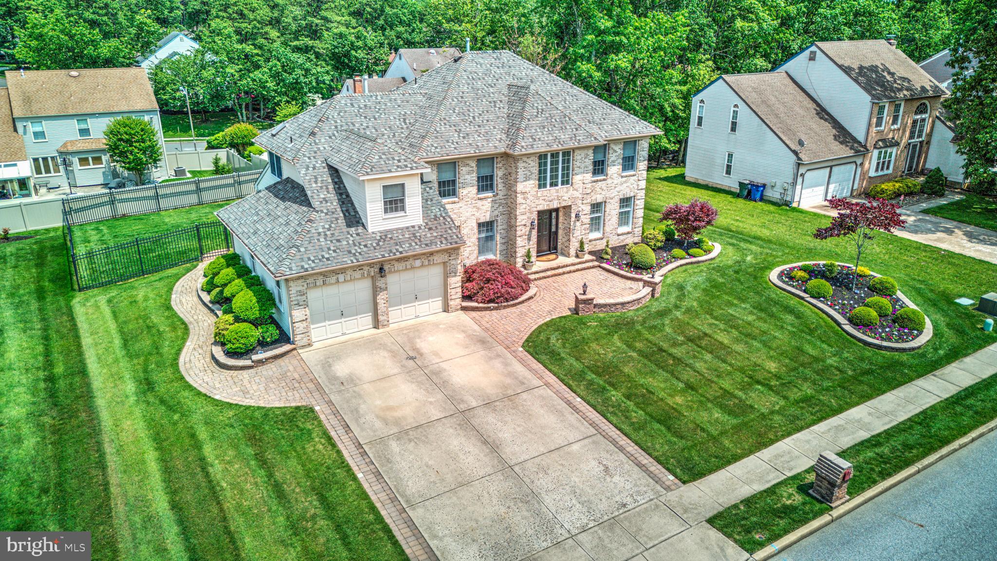 22 REGAN LANE
