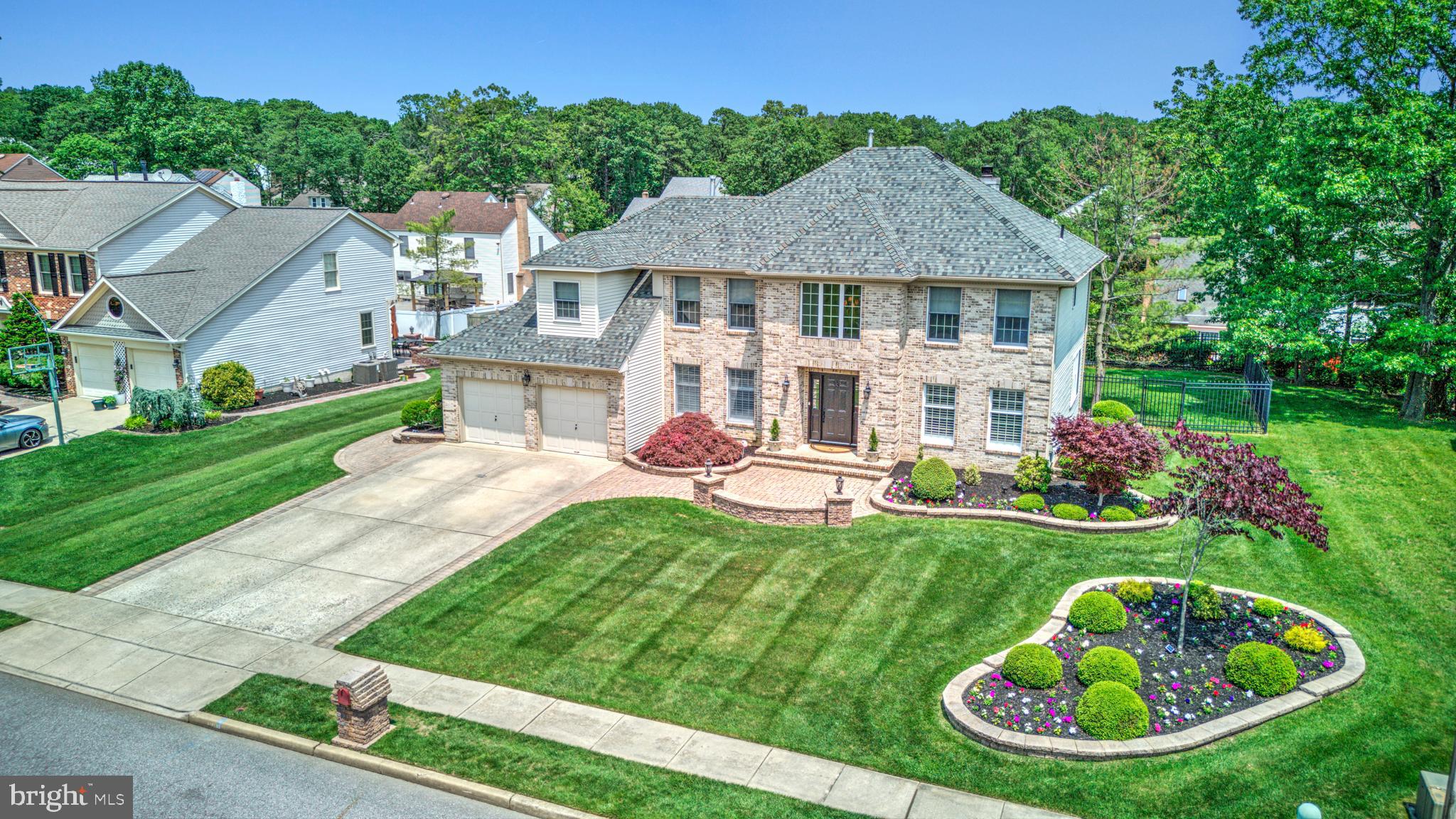 22 REGAN LANE