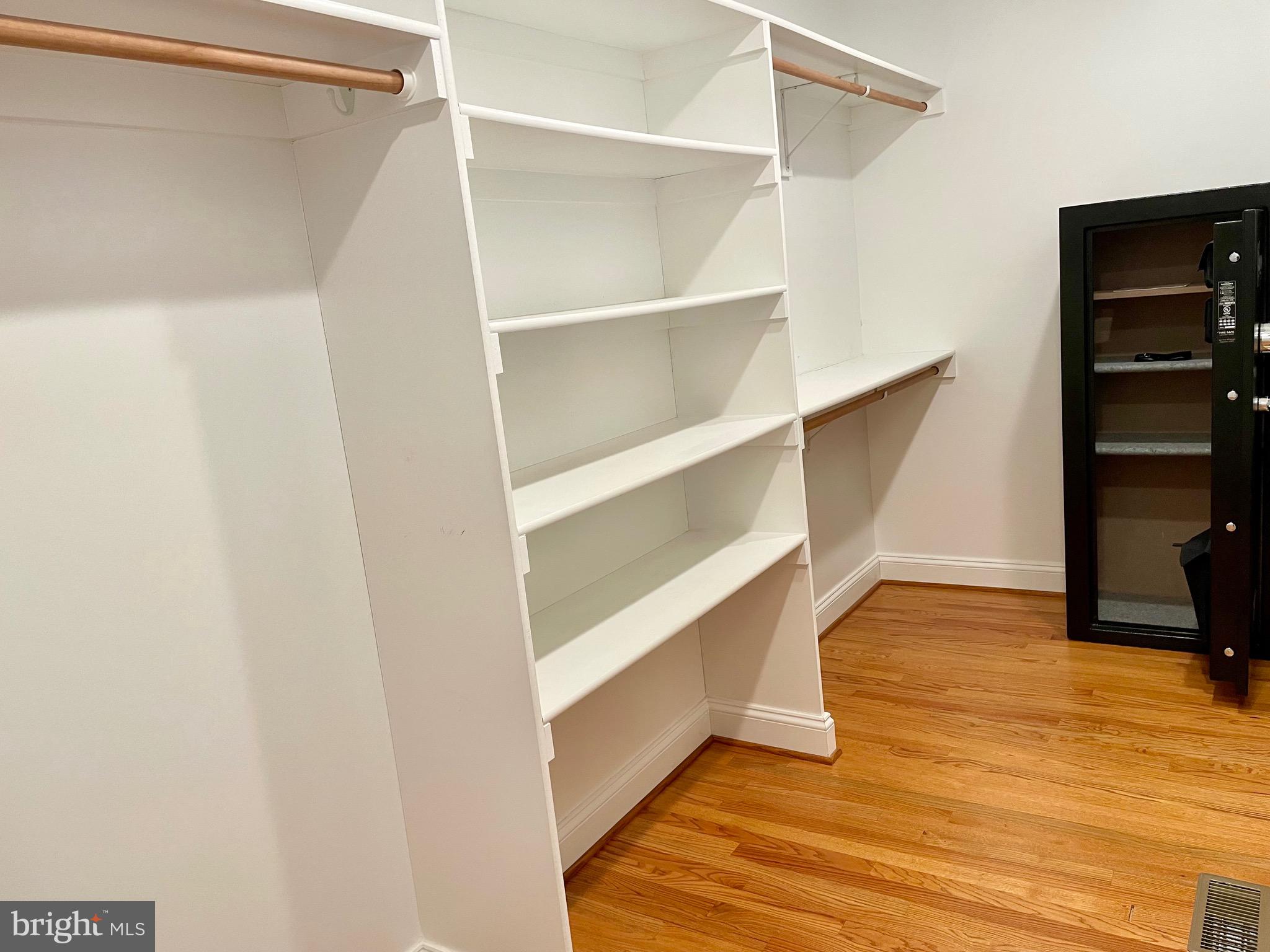 MAPLE GROVE - Residential