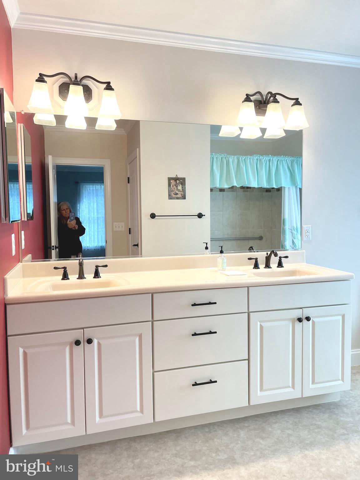 MAPLE GROVE - Residential