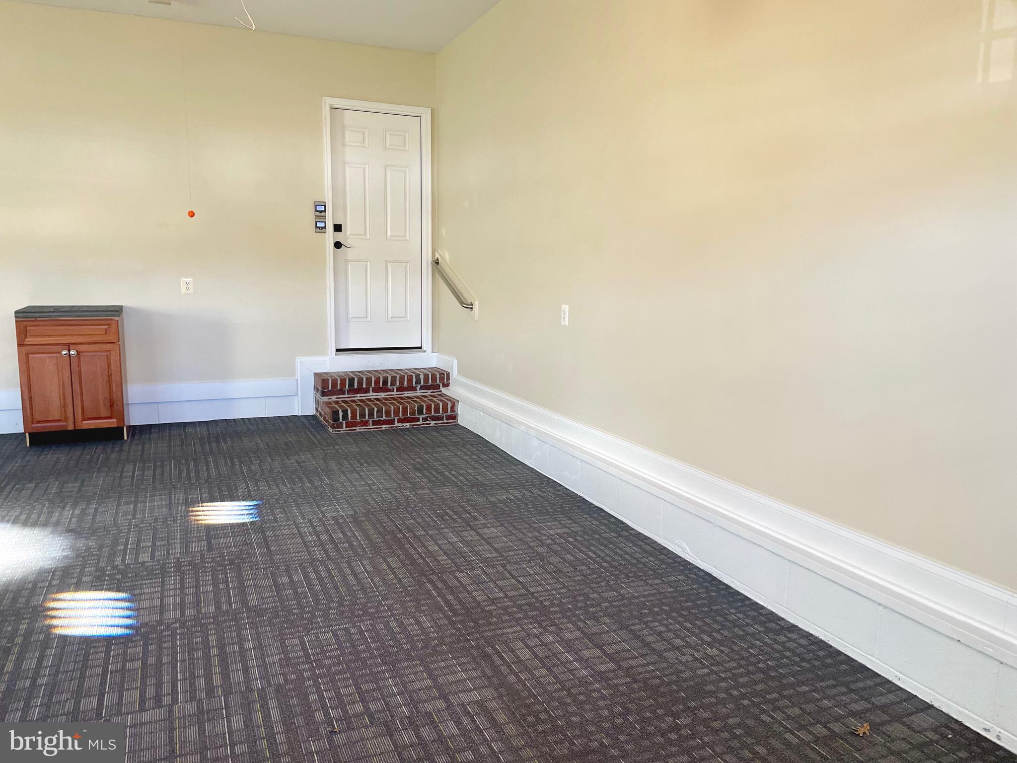 MAPLE GROVE - Residential