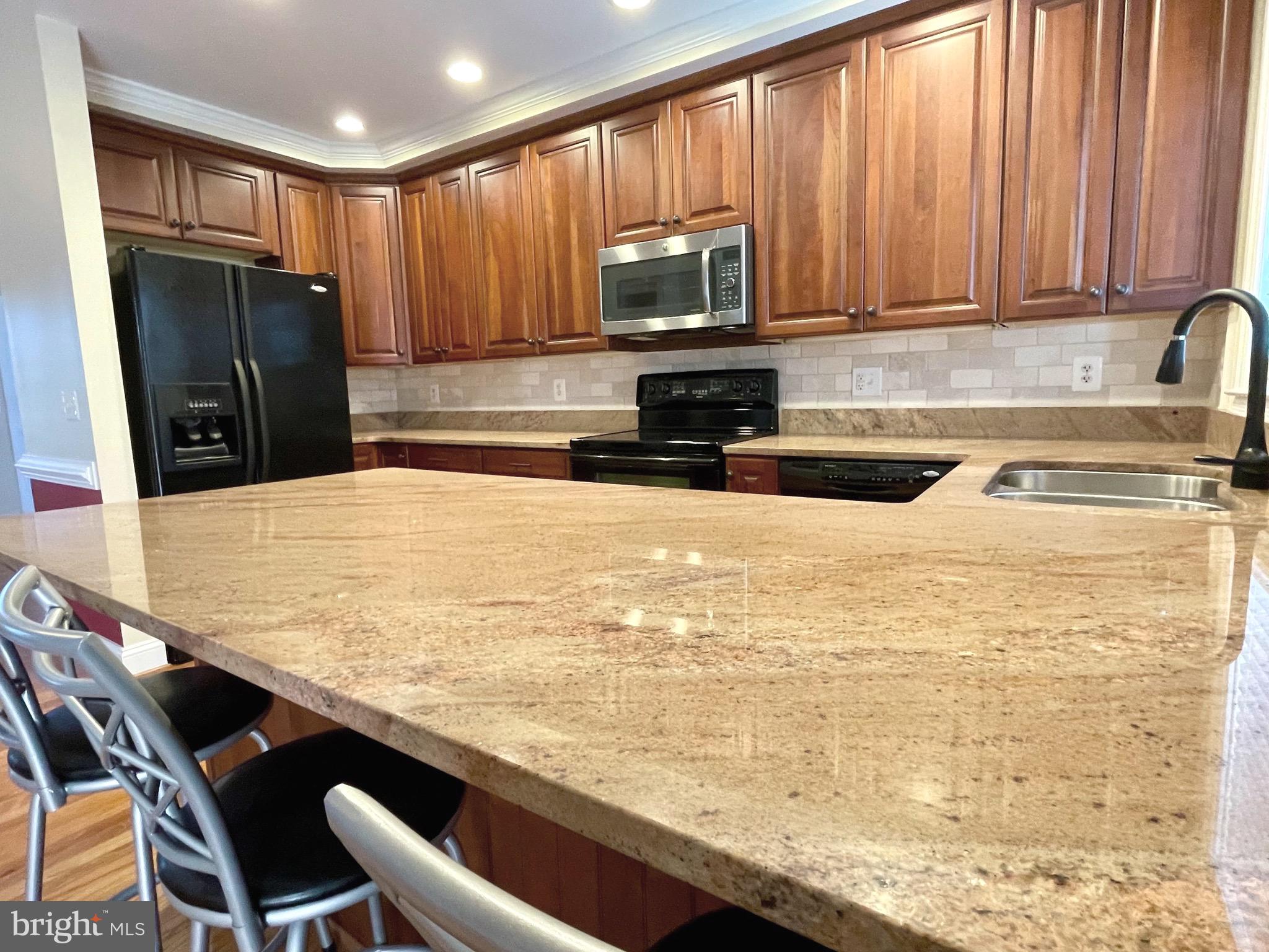 MAPLE GROVE - Residential