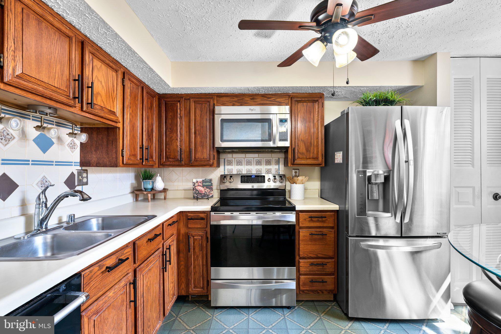 SETTLERS LANDING - Residential