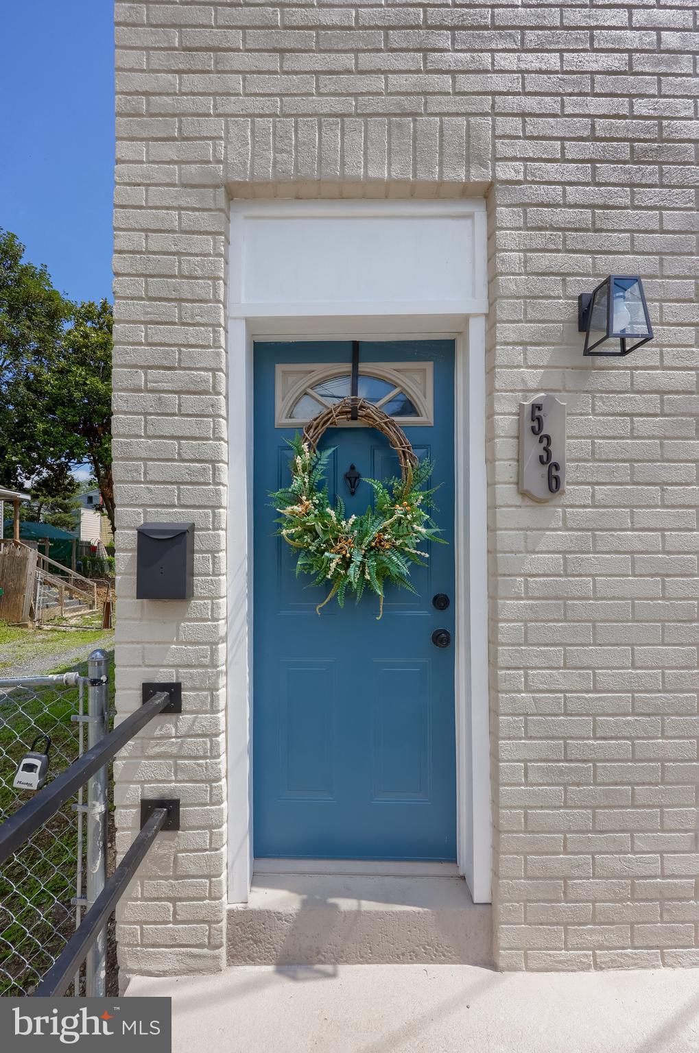 536 LAFAYETTE STREET