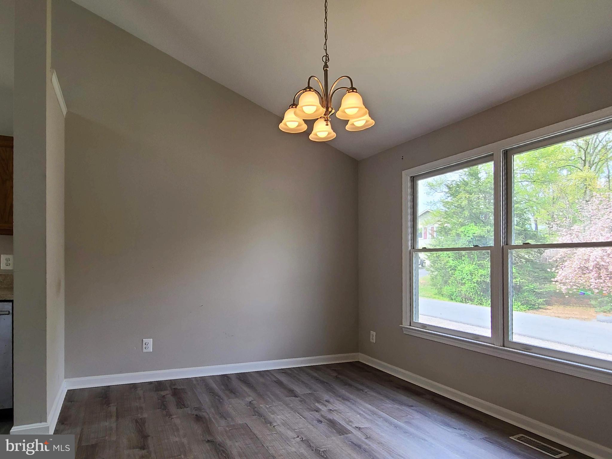 SHERATON OAKS - Residential