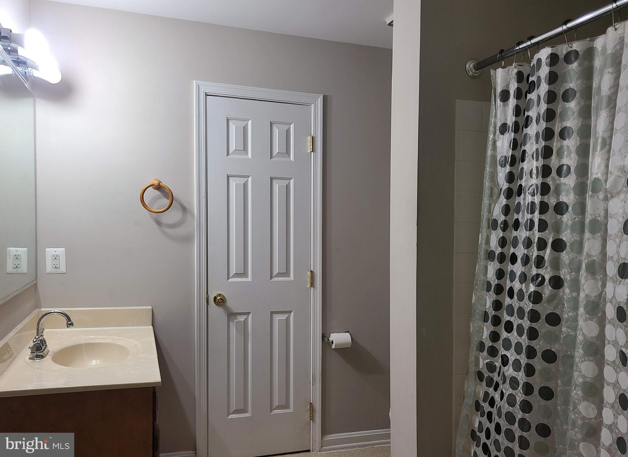 SHERATON OAKS - Residential