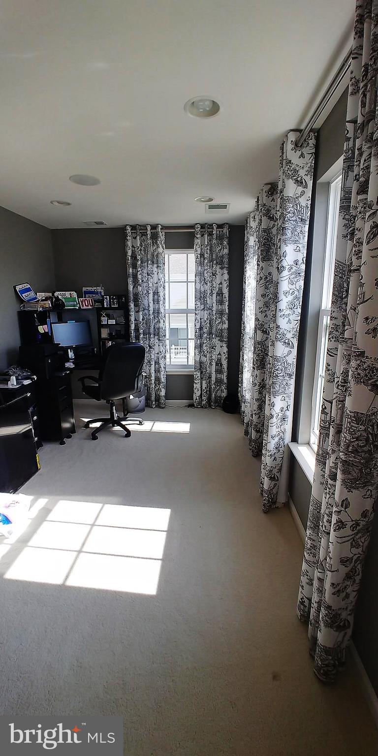 EMBREY MILL - Residential Lease