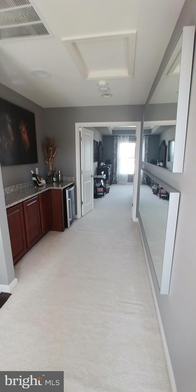 EMBREY MILL - Residential Lease