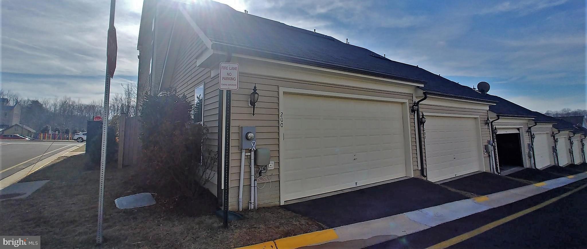 EMBREY MILL - Residential Lease