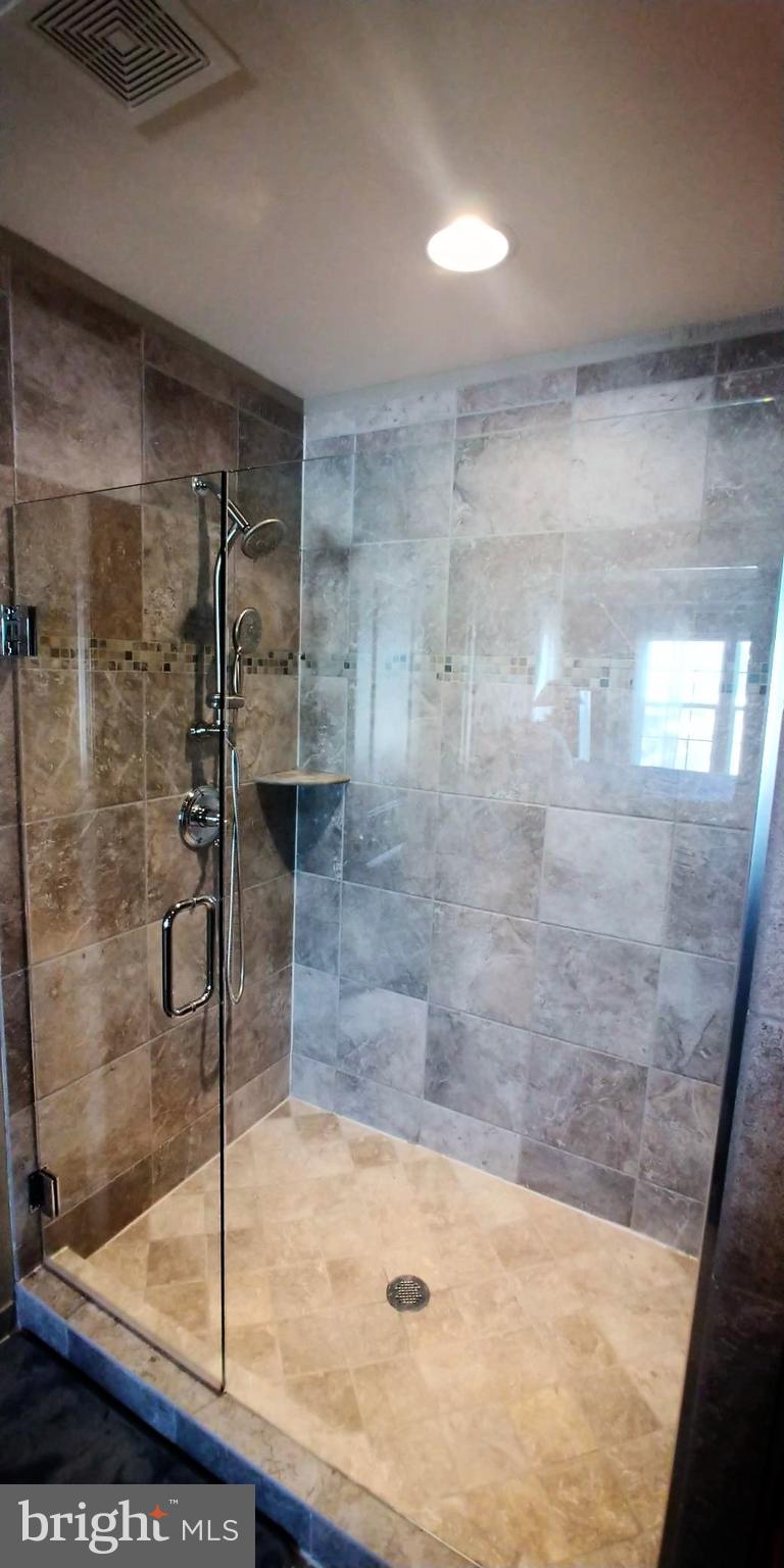 EMBREY MILL - Residential Lease