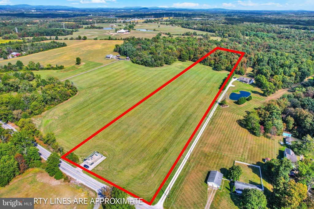 Photo of 401 Coleman Road, GETTYSBURG, PA 17325 (MLS # PAAD2020110)